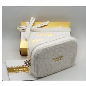NIB Authentic Chanel Cosmetic Make up Bag White with Gold Ornament